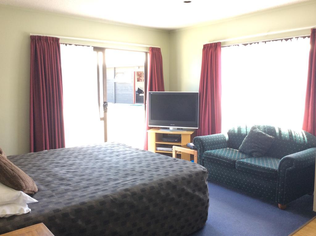 Asure Kapiti Court Motel Paraparaumu Exterior foto